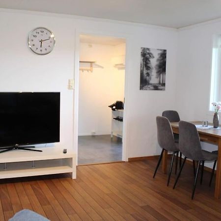 Romslig Og Fin Leilighet 17 Min Til Kristiansand Centrum Nodeland Exterior photo